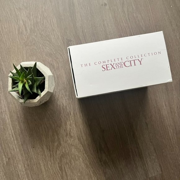 Sex and the City Complete DVD Boxed Collection - Picture 2 of 6